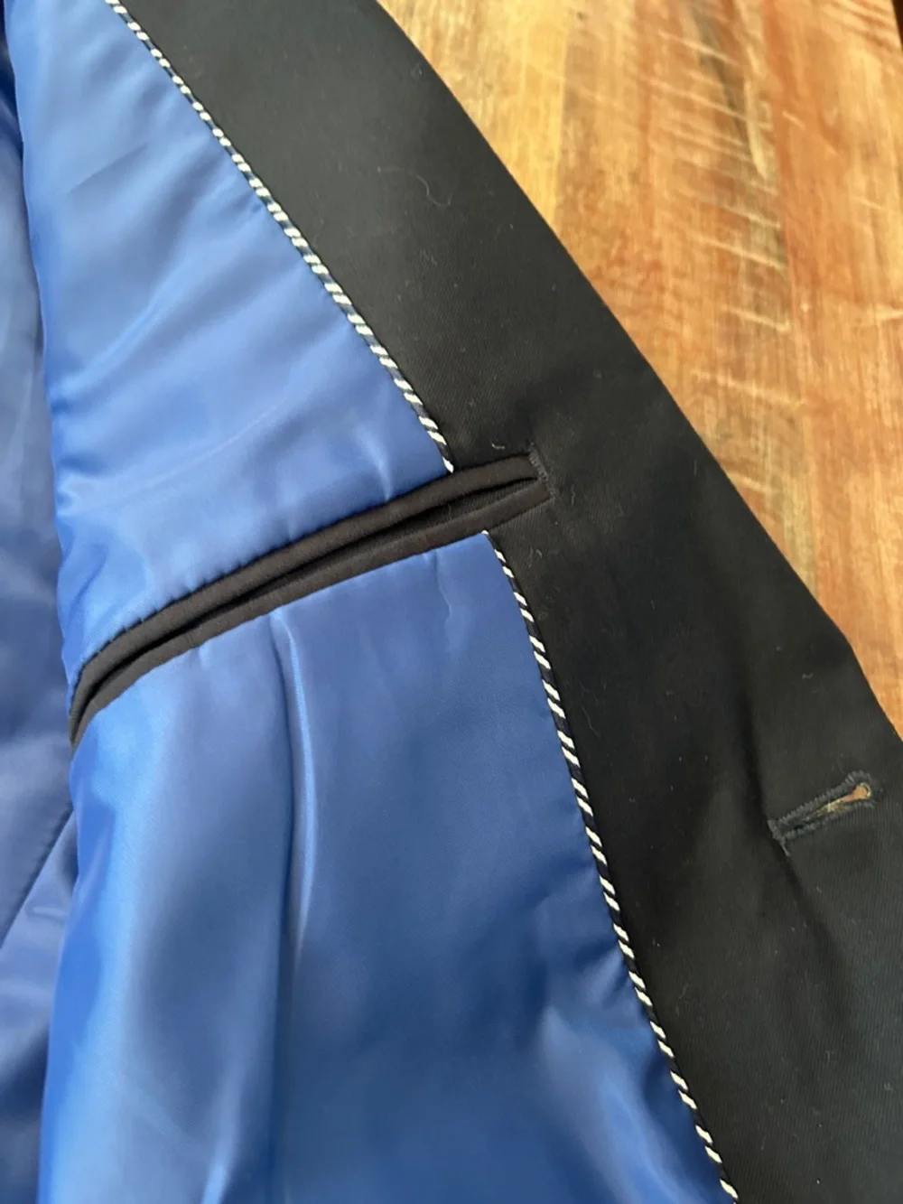 Nautica Navy Blazer with Gold Buttons: Youth 18/Men’s S - Picture 10 of 14